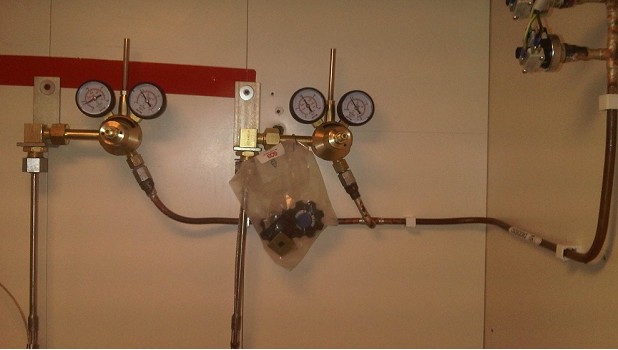 riduttore gas medicali | manometro gas medicali | impianti gas medicali | centrale gas in bombole