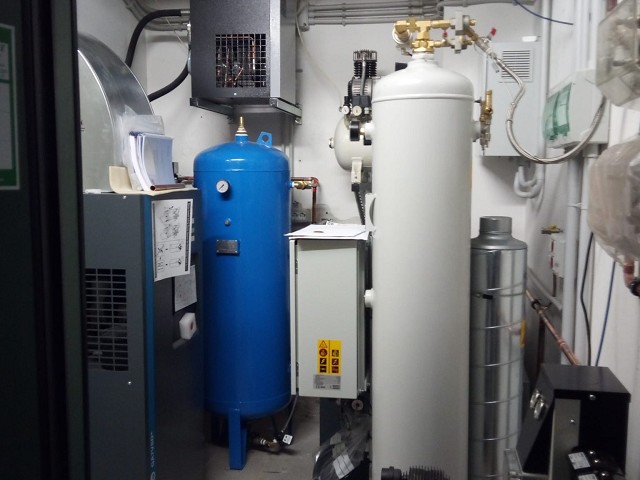 compressore gas medicali | centrale ossigeno | generatore ossigeno | produzione ossigeno | impianto